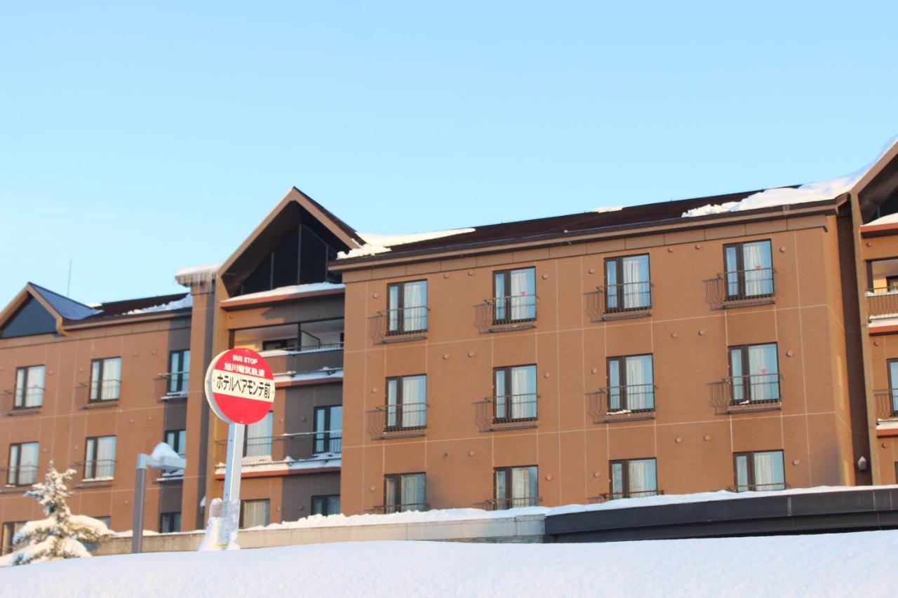 Higashikawa Asahidake Onsen Hotel Bear Monte Екстер'єр фото