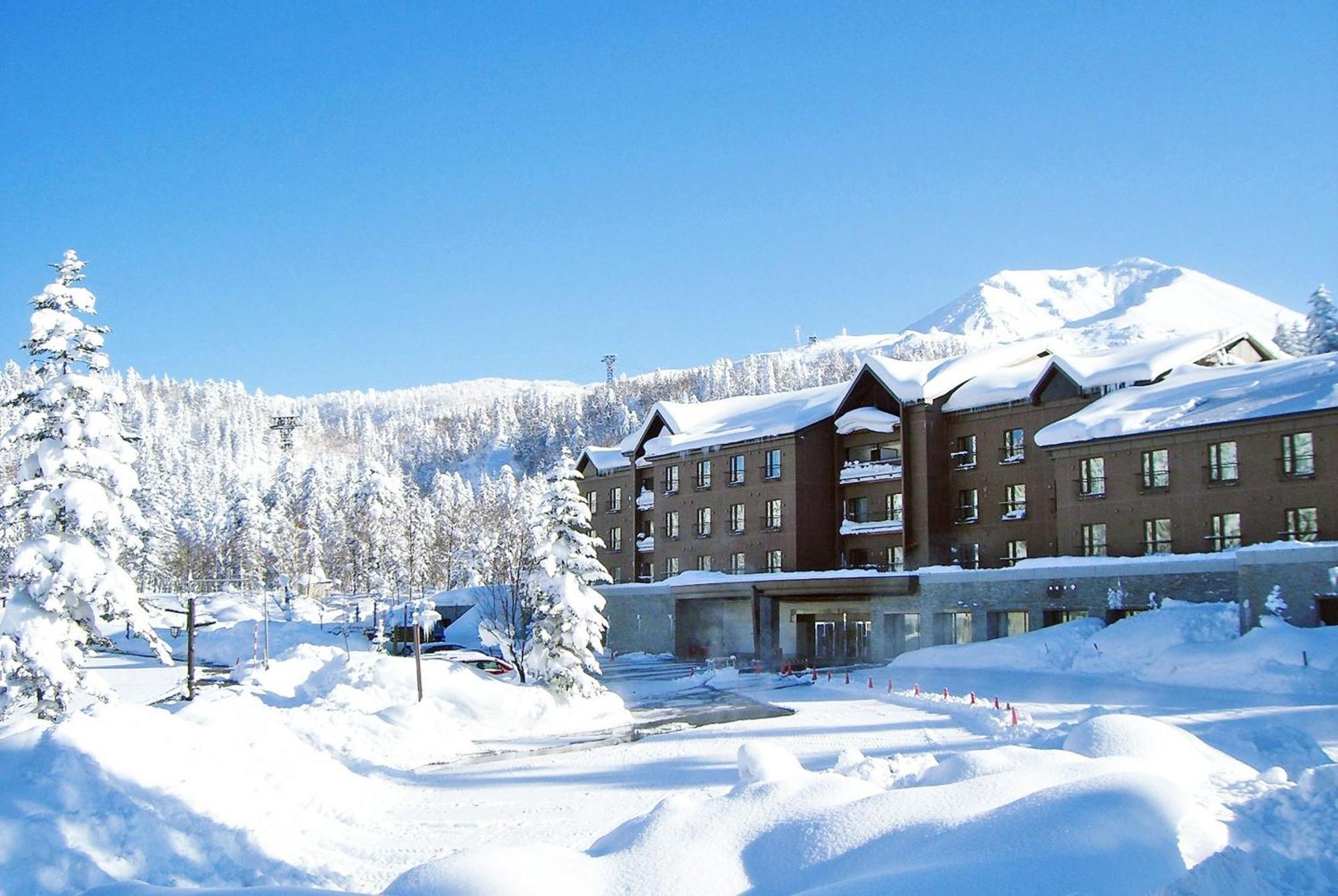 Higashikawa Asahidake Onsen Hotel Bear Monte Екстер'єр фото