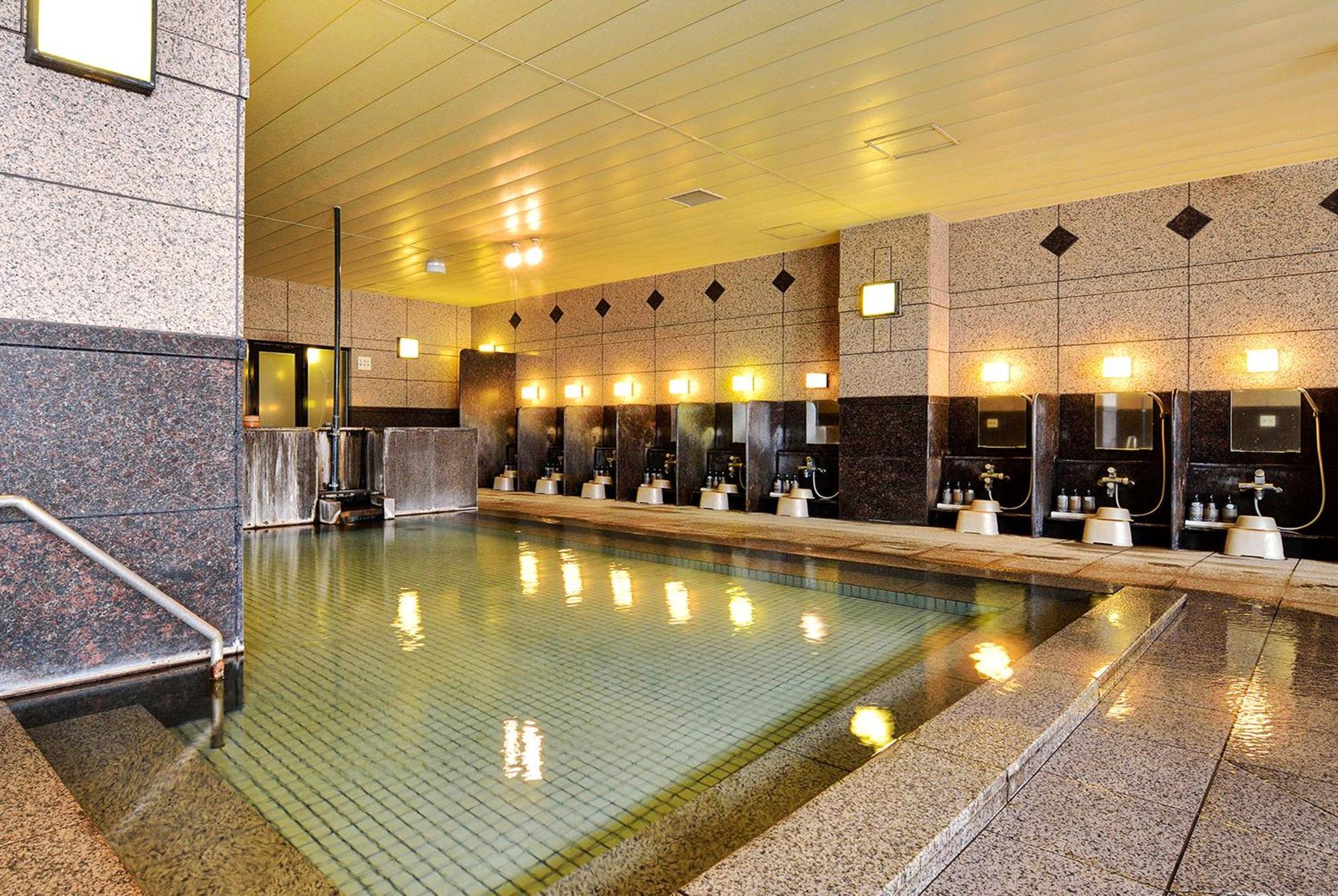 Higashikawa Asahidake Onsen Hotel Bear Monte Екстер'єр фото