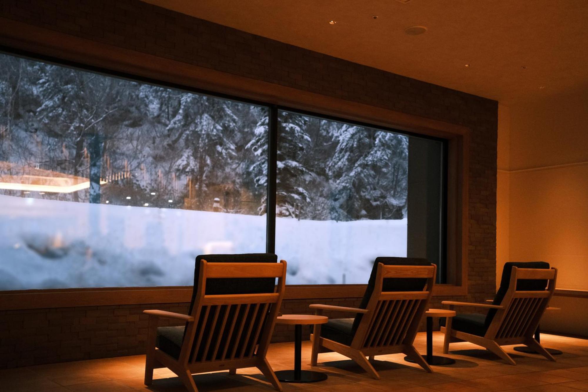 Higashikawa Asahidake Onsen Hotel Bear Monte Екстер'єр фото